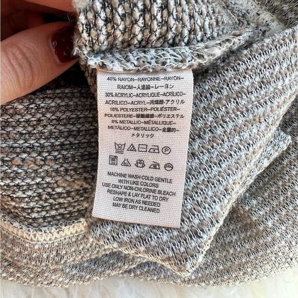 FREE PEOPLE DOUBLE BUBBLE TOP SILVER SCOOP NECK PUFF SLEEVE SWEATER XS - Picture 6 of 8